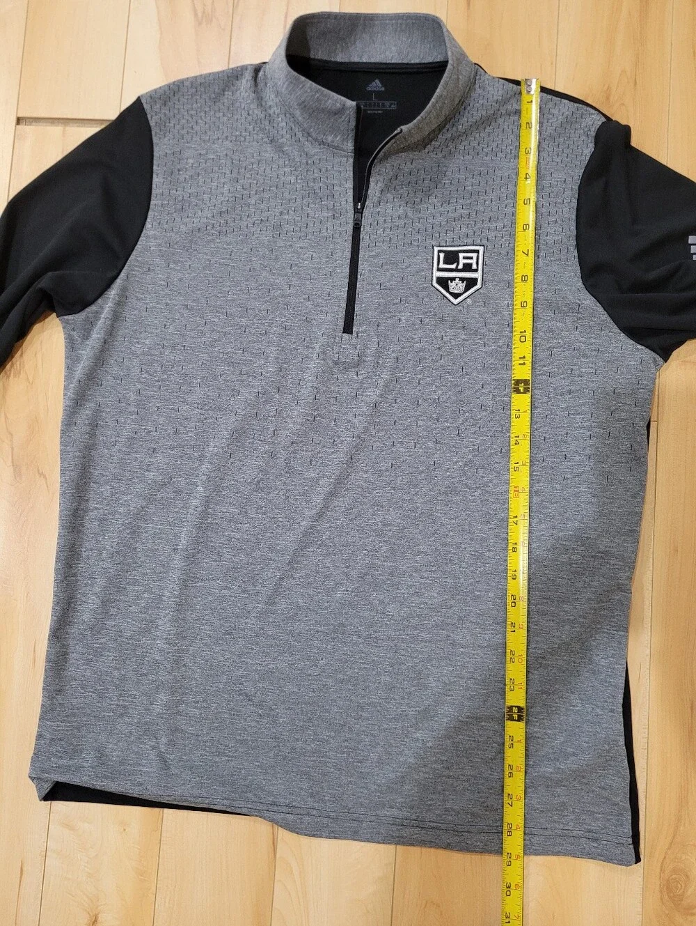 LA Kings (NHL) men's size large long sleeve zip up polo shirt
